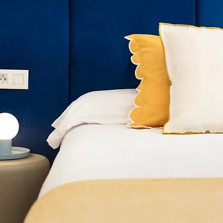 Blanq Marina Suites Valencia