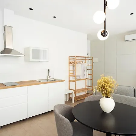Blanq Marina Suites * Valencia