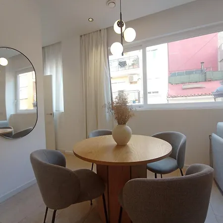 Aparthotel Blanq Marina Suites