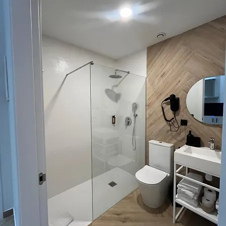 アパートホテル Blanq Marina バレンシア