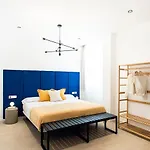 Aparthotel Blanq Marina Suites Valencia