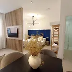 Aparthotel Blanq Marina Suites