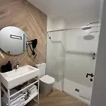 Blanq Marina Suites Aparthotel