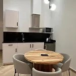 Aparthotel Blanq Marina Suites