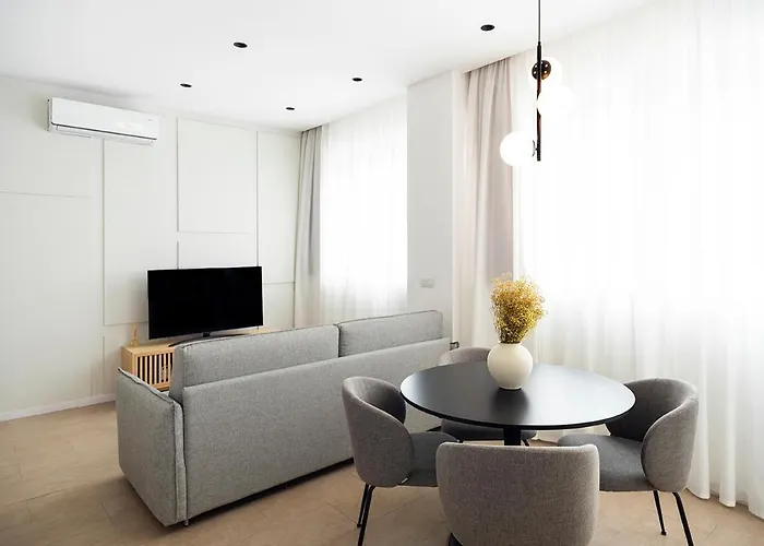 Blanq Marina شقة فندقية فالنسيا