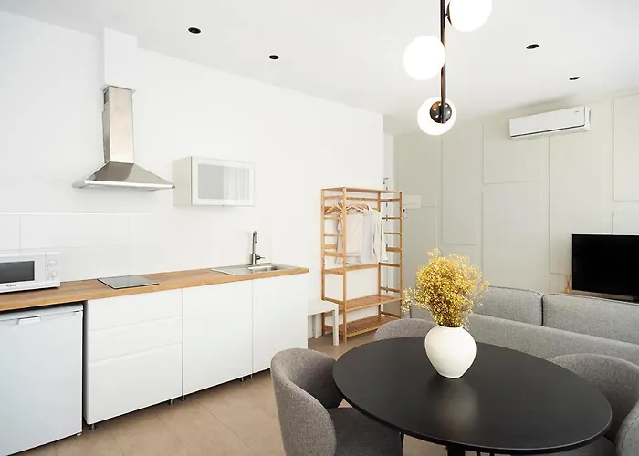 Blanq Marina 4* فالنسيا