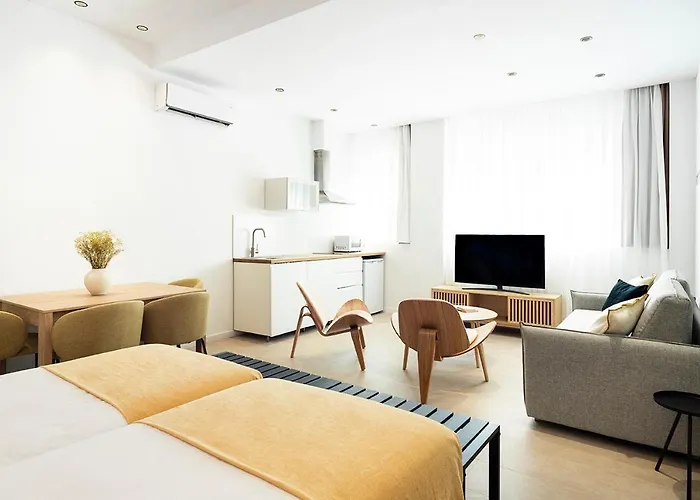 شقة فندقية Blanq Marina 4*